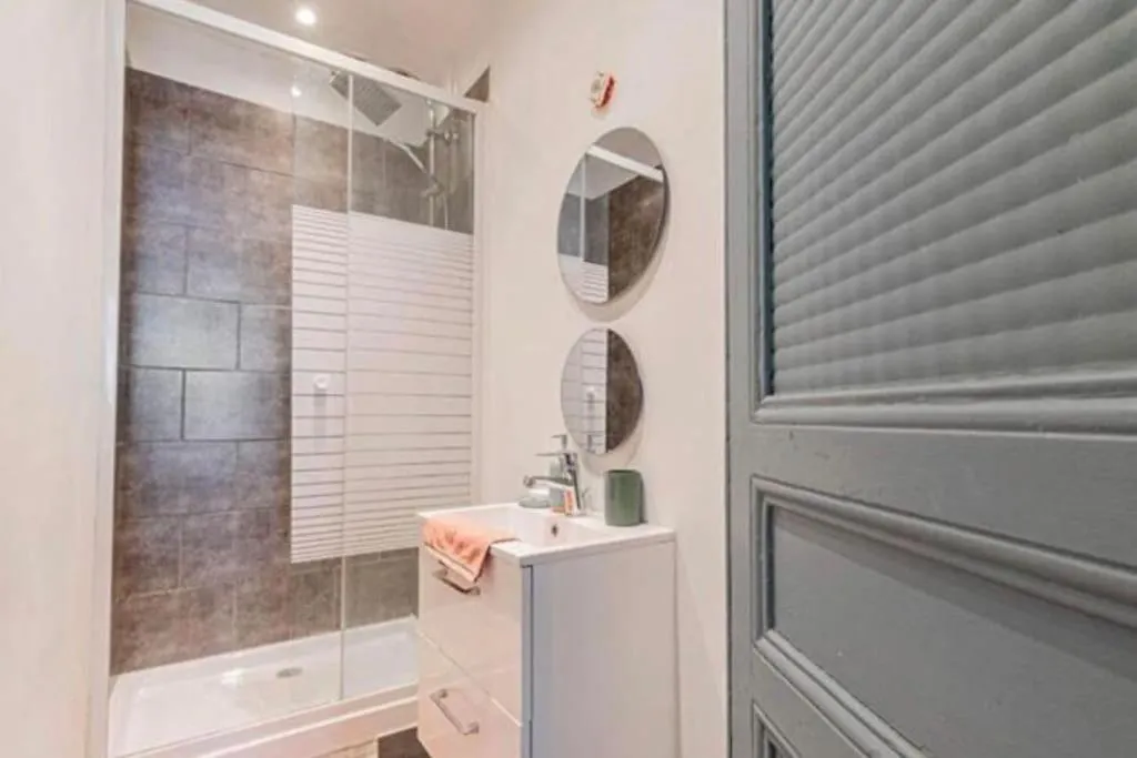 Bel Appartement T3 - 2 Chambres - Republique Marseille 0*,